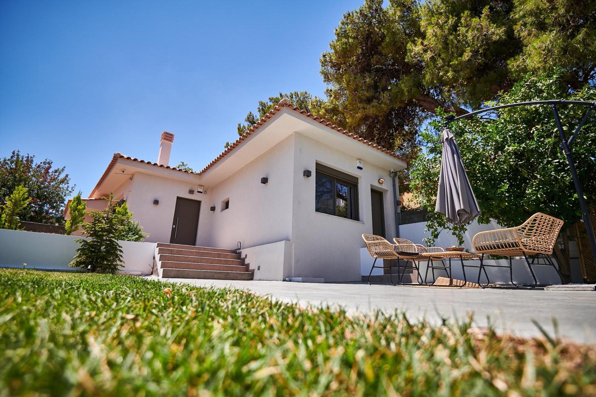 The Lemon House Apartment Artemida  Exterior photo