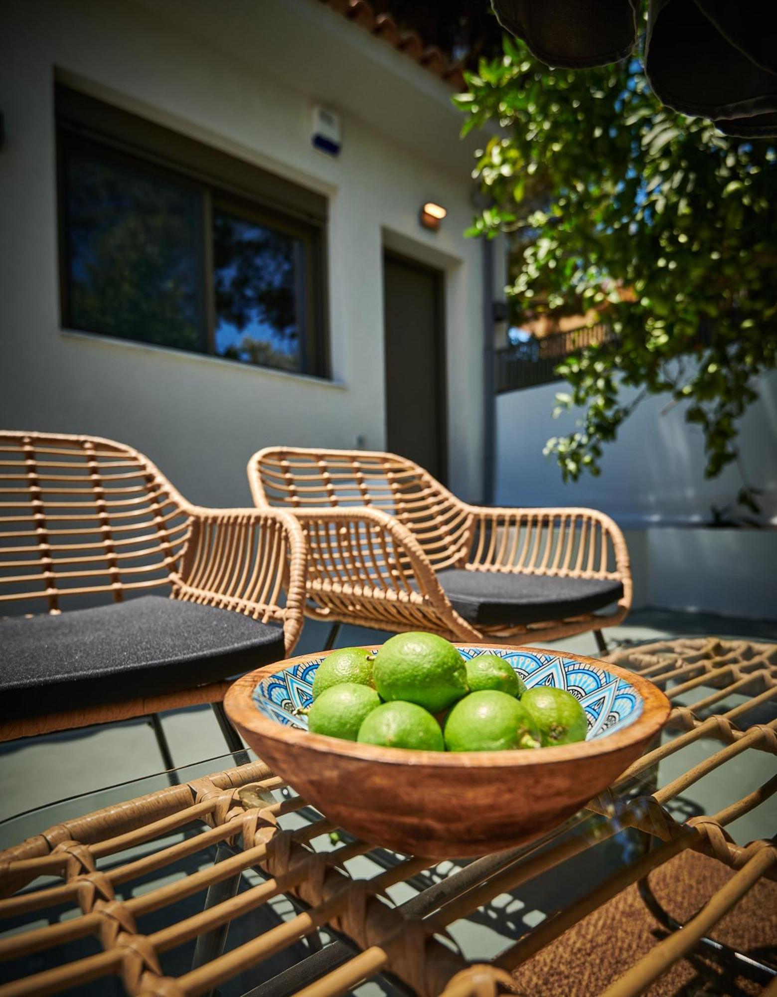 The Lemon House Apartment Artemida  Exterior photo